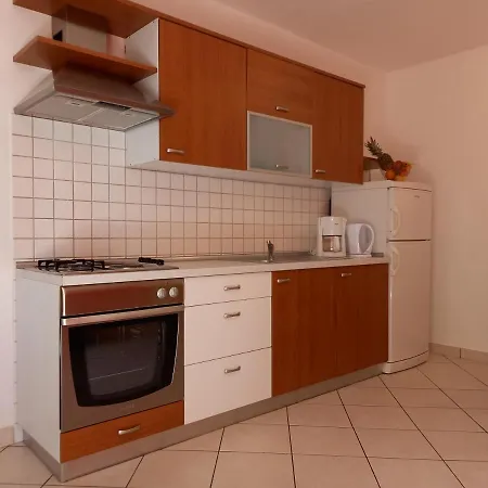 Mirjana דירה באסקה