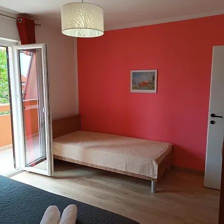 Apartment Mirjana *