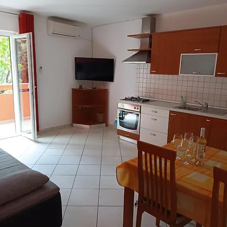 Apartment Mirjana *