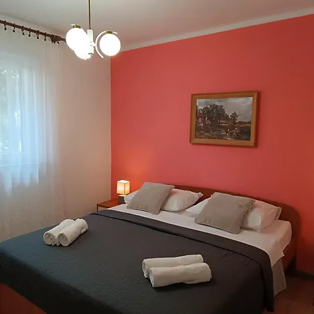 Mirjana Apartment *