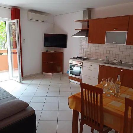 Apartment Mirjana *